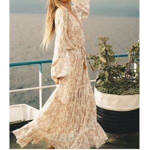 Island Tribe Manda Floral Boho Style Maxi Dress Size Small